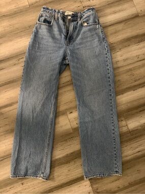 Abercrombie & Fitch Light Blue High-Rise Loose Jeans